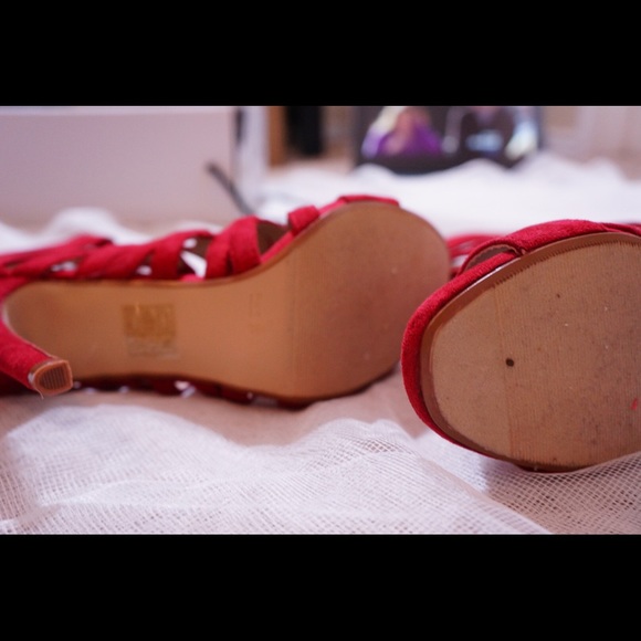 Sold - Picture 4 of 7